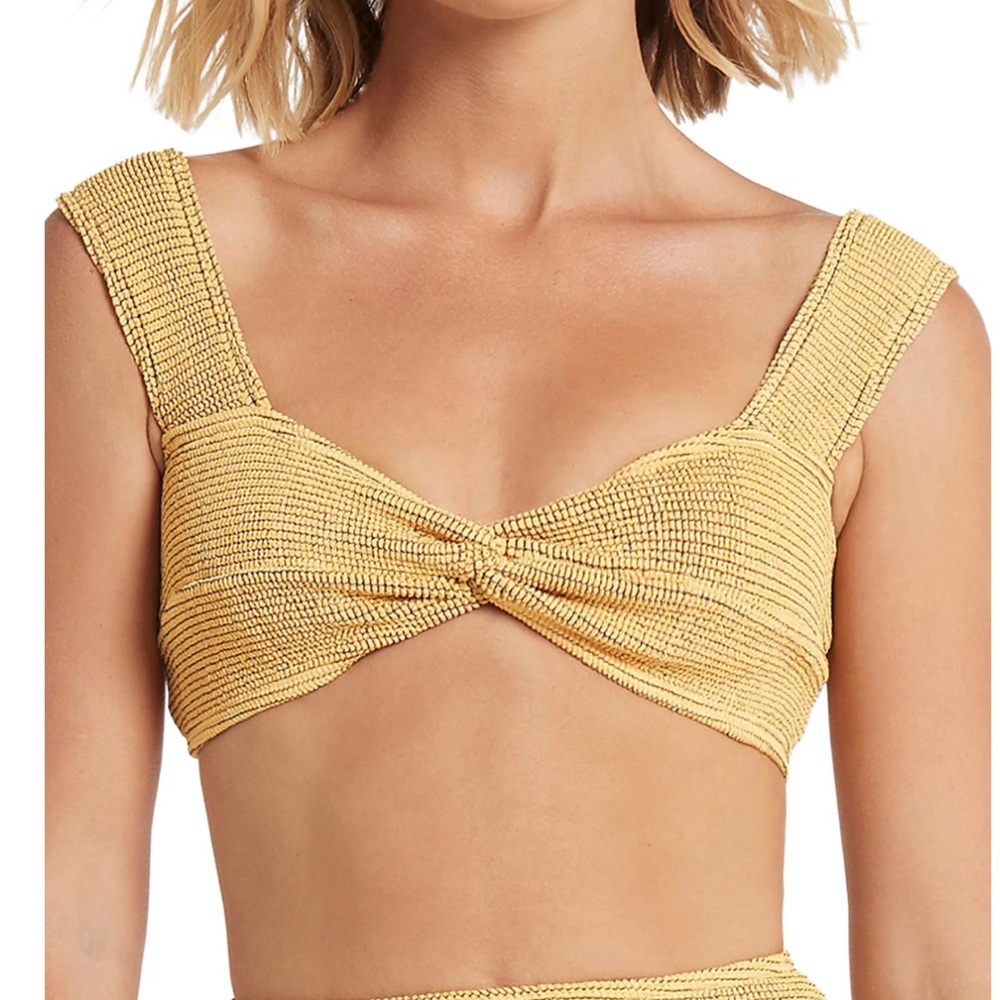 Bound By Bond-eye The Sonny Twist Front Crop
Bikini Top in Apricot Lurex